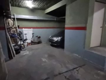VENTA DEPARTAMENTO SEIS AMBIENTES FLORES  COCHERA