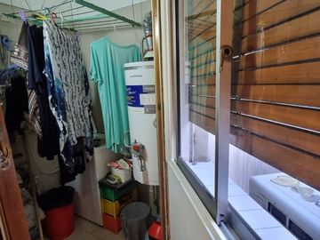 VENTA DEPARTAMENTO SEIS AMBIENTES FLORES  COCHERA