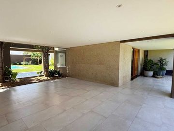 Venta Casa Amueblada Barrio Estudiantes Mercedes
