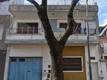 PH A REFACCIONAR EN VENTA 327 MTS MONTE CASTRO