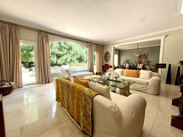 Venta casa 10 amb. en Golf Club Argentino, Pilar.