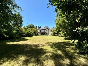 Venta casa 10 amb. en Golf Club Argentino, Pilar.