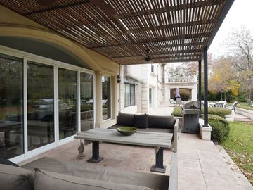 Venta casa 10 amb. en Golf Club Argentino, Pilar.