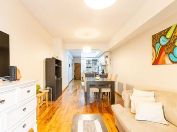 Departamento 2 amb en venta P.Chacabuco con balcon