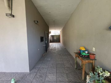 VENTA CASA 5 AMBIENTES PILETA DON TORCUATO