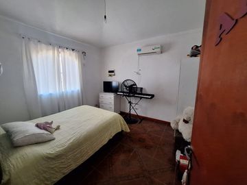 CASA 4 DORMITORIOS VILLA EL LIBERTADOR