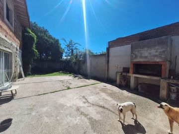 CASA 4 DORMITORIOS VILLA EL LIBERTADOR