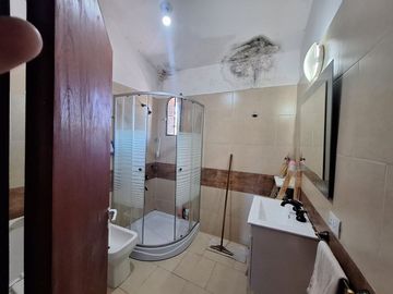 CASA 4 DORMITORIOS VILLA EL LIBERTADOR