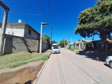CASA 4 DORMITORIOS VILLA EL LIBERTADOR