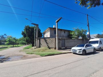 CASA 4 DORMITORIOS VILLA EL LIBERTADOR