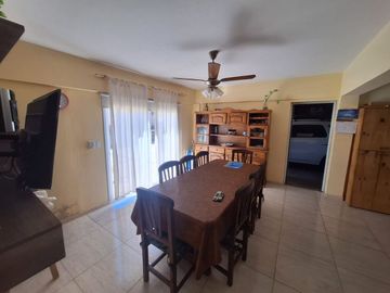 CASA 4 DORMITORIOS VILLA EL LIBERTADOR