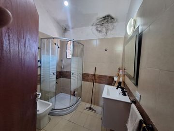 CASA 4 DORMITORIOS VILLA EL LIBERTADOR