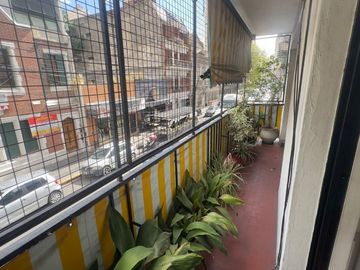 VENTA 3 AMB CON DEPENDENCIA Y PATIO AVELLANEDA