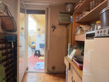 VENTA 3 AMB CON DEPENDENCIA Y PATIO AVELLANEDA