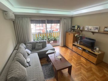 VENTA 3 AMB CON DEPENDENCIA Y PATIO AVELLANEDA