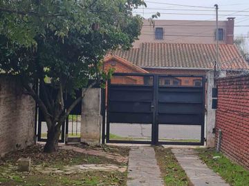 CASA EN VENTA. APTA CREDITO. BARRIO BALZARETTI. 3