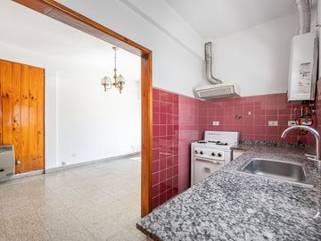 OPORTUNIDAD! CASA TIPO PH 3 AMB.  APTO A CRÉDITO