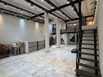 VENTA PH CON ENTRADA INDEPENDIENTE PISO 1- ALMAGR0