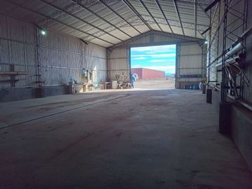 ALQUILER PREDIO INDUSTRIAL CON GALPON Y OFICINAS