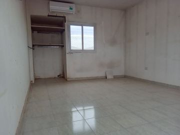 ALQUILER PREDIO INDUSTRIAL CON GALPON Y OFICINAS