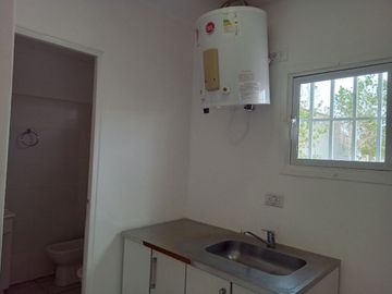 ALQUILER PREDIO INDUSTRIAL CON GALPON Y OFICINAS