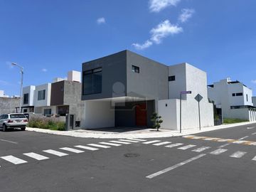 Casa en renta Zen House II
