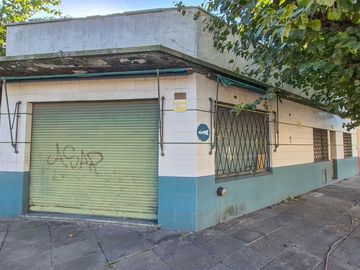 LOCAL COMERCIAL EN ESQUINA SAN JUSTO A REFACCIONAR