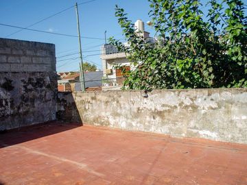 LOCAL COMERCIAL EN ESQUINA SAN JUSTO A REFACCIONAR