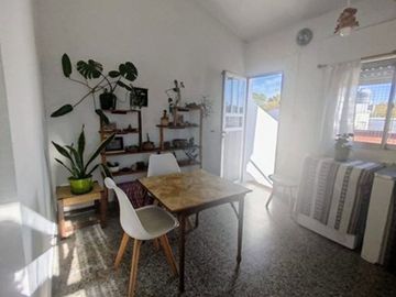 VENTA CASA 4 AMB TEMPERLEY APTO CREDITO PATIO