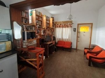 VENTA CASA 4 AMB TEMPERLEY APTO CREDITO PATIO