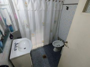 VENTA CASA 4 AMB TEMPERLEY APTO CREDITO PATIO