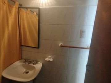 VENTA CASA 4 AMB TEMPERLEY APTO CREDITO PATIO