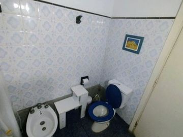 VENTA CASA 4 AMB TEMPERLEY APTO CREDITO PATIO