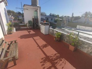 VENTA CASA 4 AMB TEMPERLEY APTO CREDITO PATIO