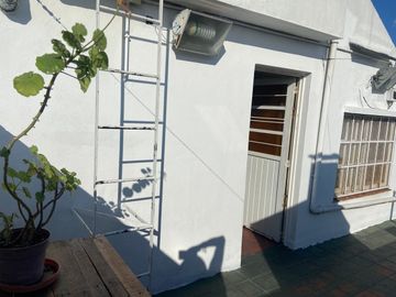 VENTA PH 5 AMBIENTES CIUDADELA C/LOCAL COMERCIAL