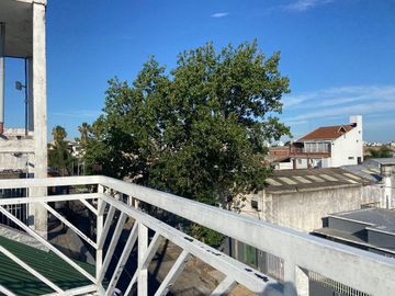 VENTA PH 5 AMBIENTES CIUDADELA C/LOCAL COMERCIAL