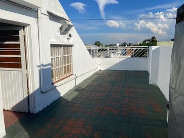 VENTA PH 5 AMBIENTES CIUDADELA C/LOCAL COMERCIAL