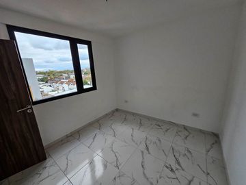 VENTA DEPARTAMENTO DOS AMBIENTES MORON COCHERA CUB