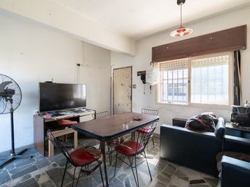 CASA EN VENTA 3 AMBIENTES CASTELAR GRAN PARQUE