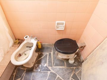 CASA EN VENTA 3 AMBIENTES CASTELAR GRAN PARQUE