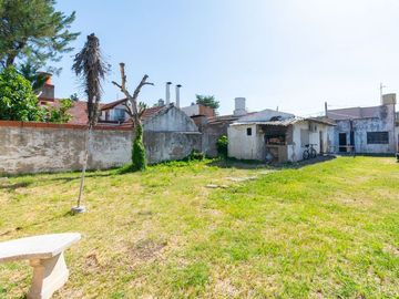 CASA EN VENTA 3 AMBIENTES CASTELAR GRAN PARQUE