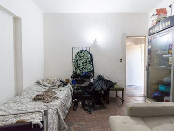 CASA EN VENTA 3 AMBIENTES CASTELAR GRAN PARQUE