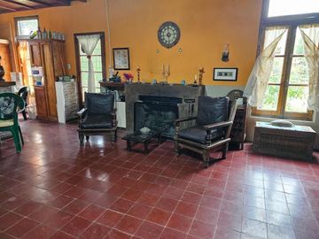 Casa quinta 5 amb en venta laguna de lobos 1632m2
