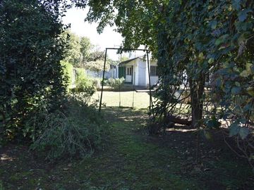 VENTA CASA CON PILETA EN MORENO