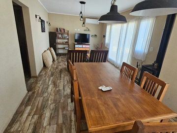 VENTA CASA 3 AMB C/PILETA Y LOTE