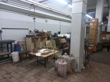 LOCAL + DEPÓSITO EN LOTE PROPIO IDEAL E-COMMERCE