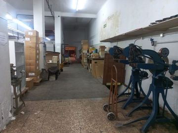 LOCAL + DEPÓSITO EN LOTE PROPIO IDEAL E-COMMERCE