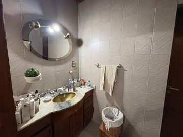 VENDE CASA ZONA POLICLINICO - SAN LUIS