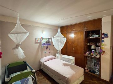 VENDE CASA ZONA POLICLINICO - SAN LUIS