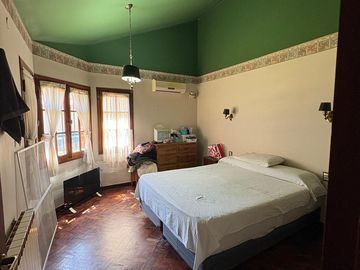 VENDE CASA ZONA POLICLINICO - SAN LUIS